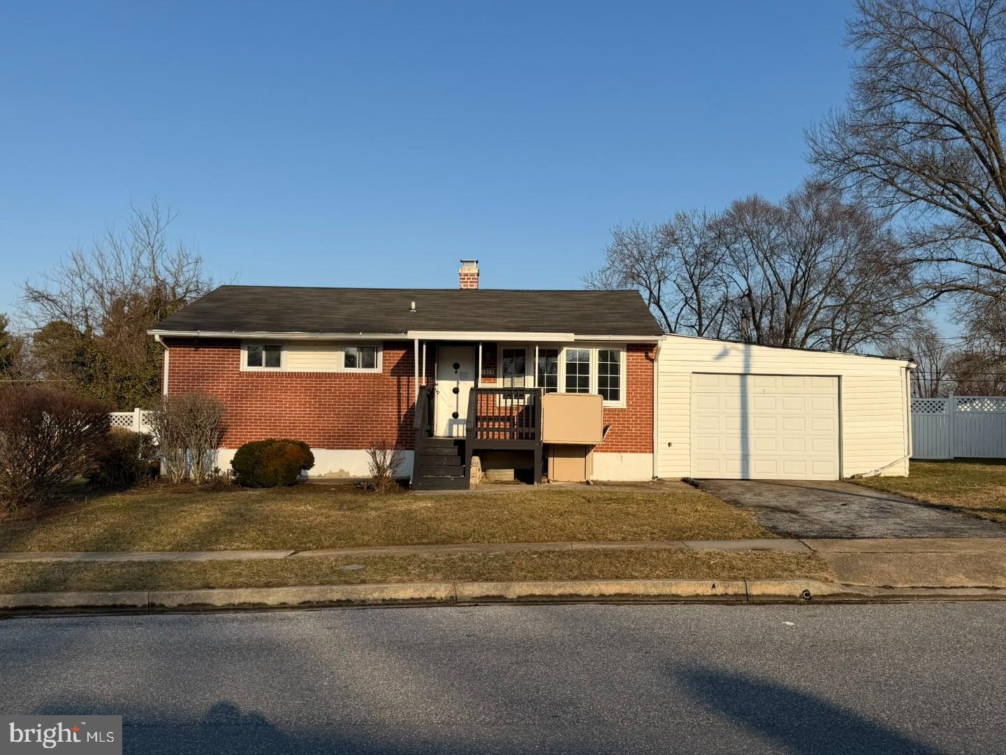 3829 Elmcroft Road