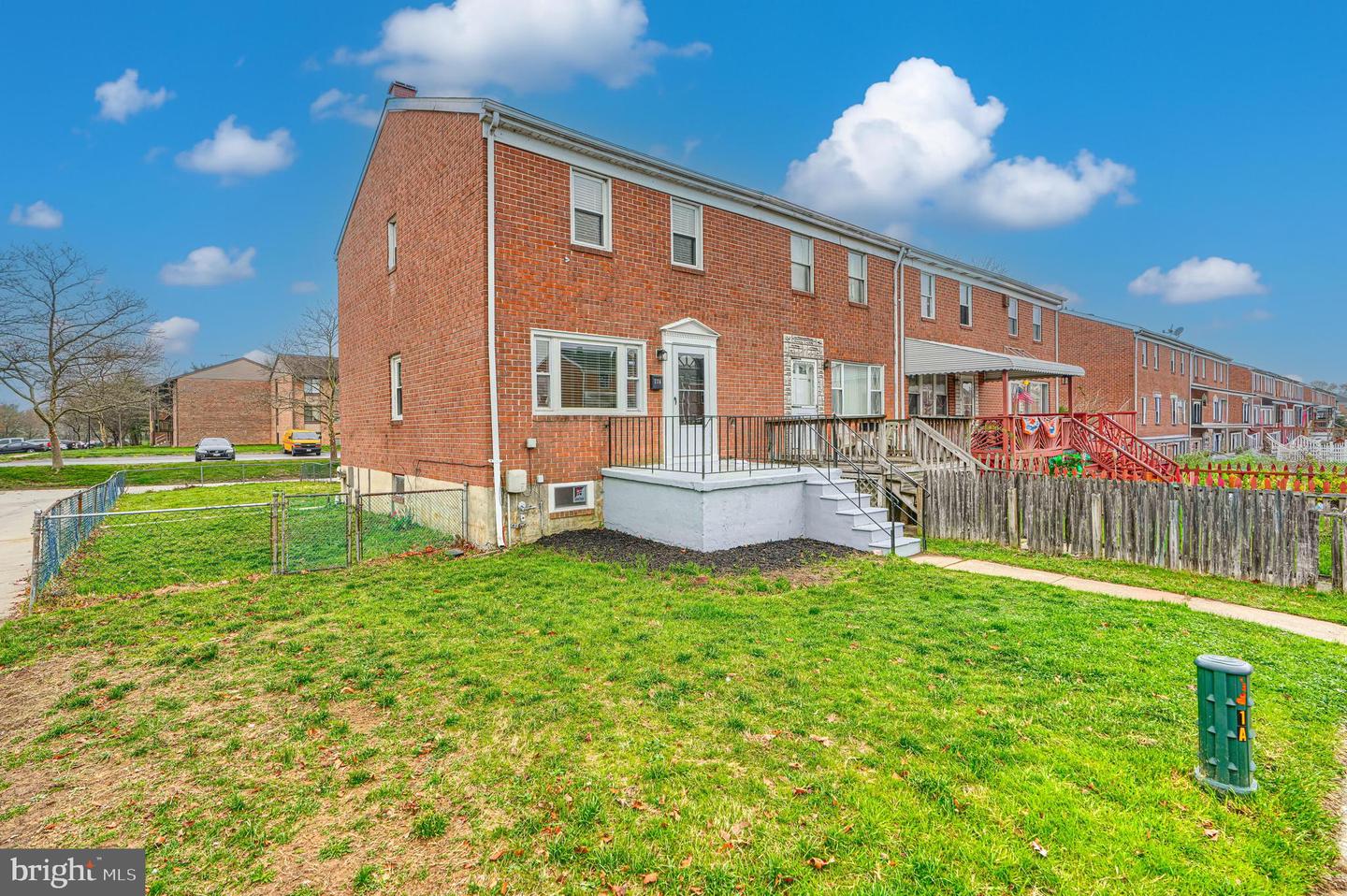 774 Seawall, Essex