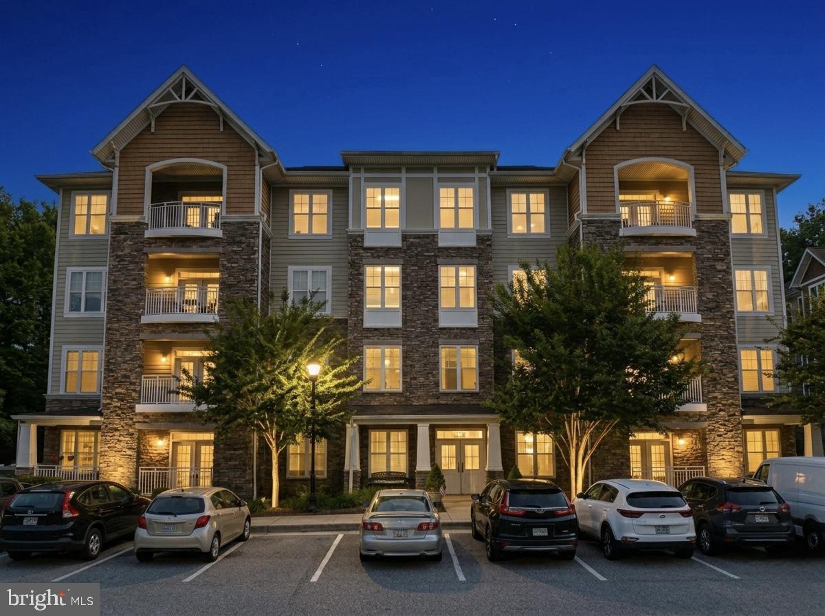 11 Clay Lodge Lane #101