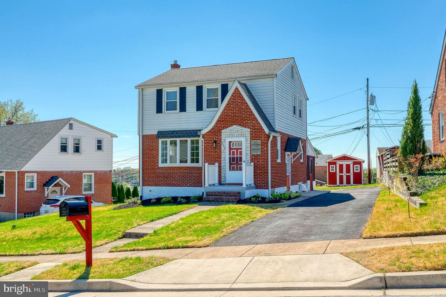8029 Neighbors Ave, Rosedale