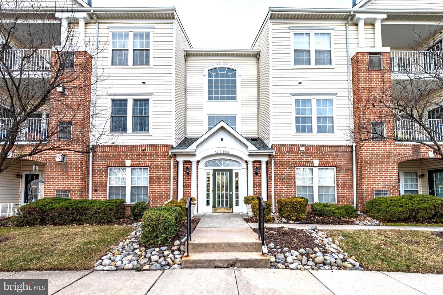 5032 Brightleaf #5032, Rosedale
