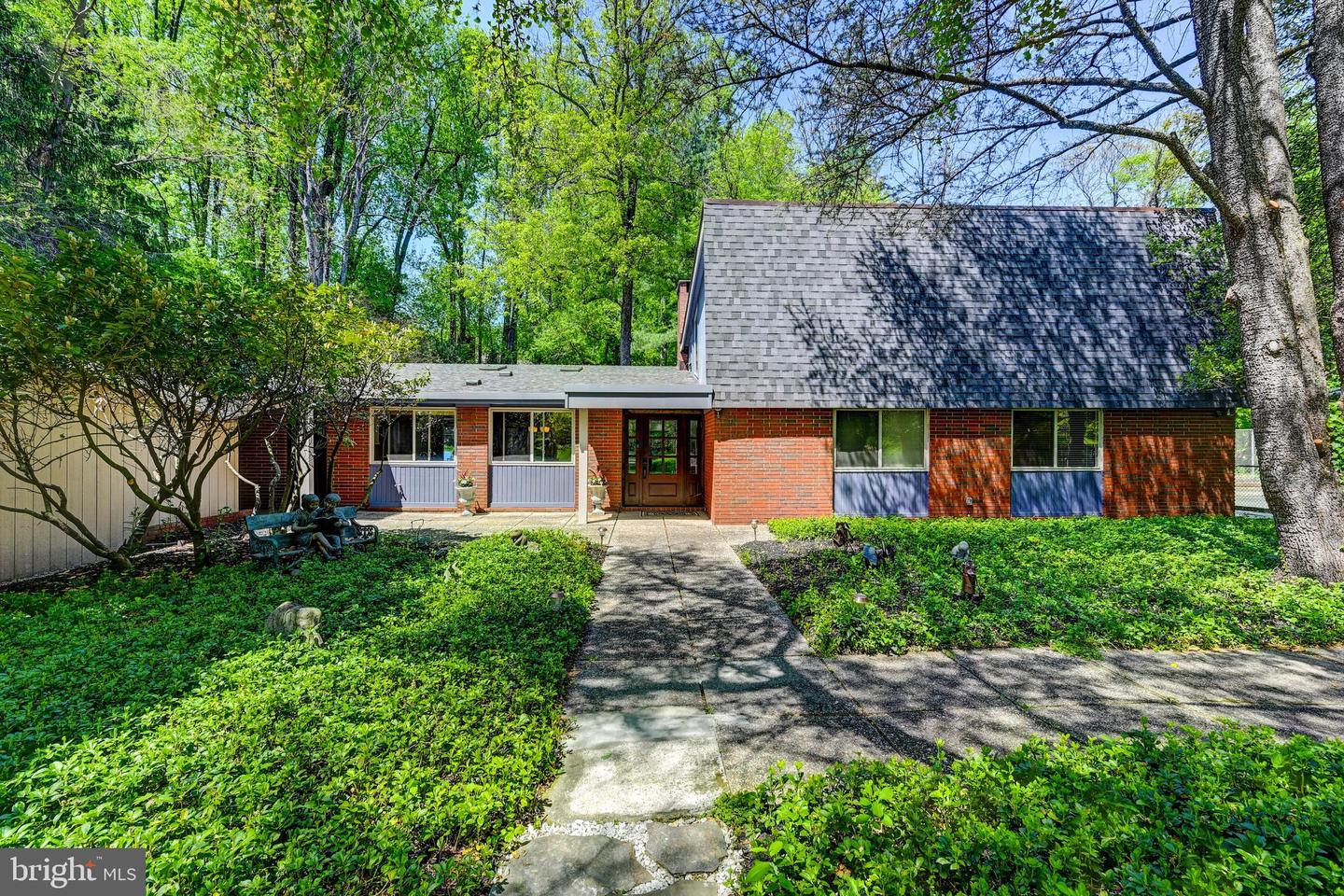 3604 Barberry Court