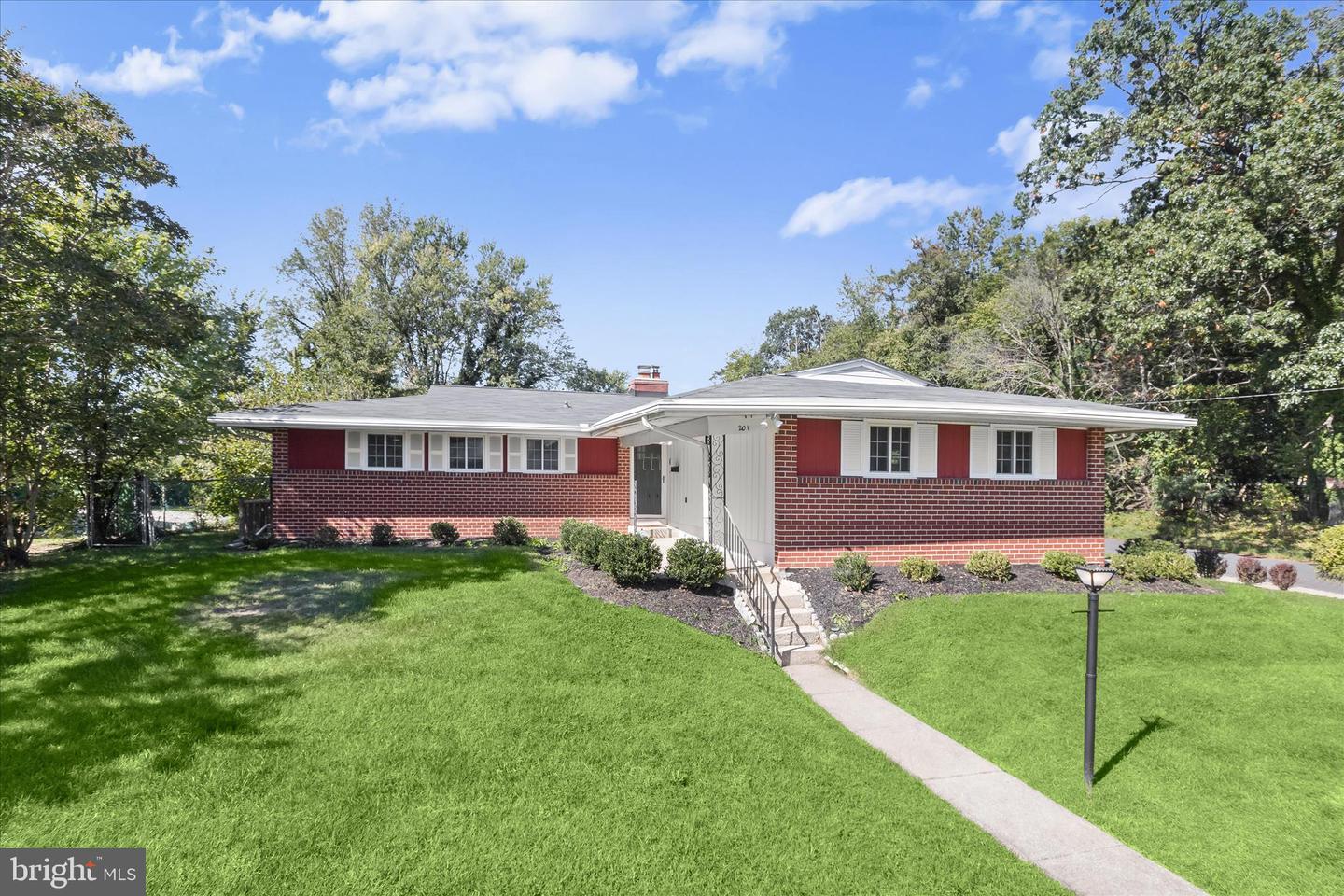 201 Suter Road, Catonsville