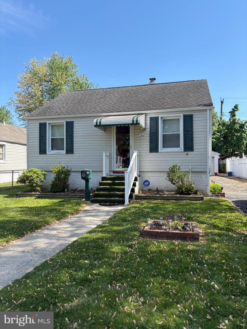 210 Pinewood Road, Baltimore
