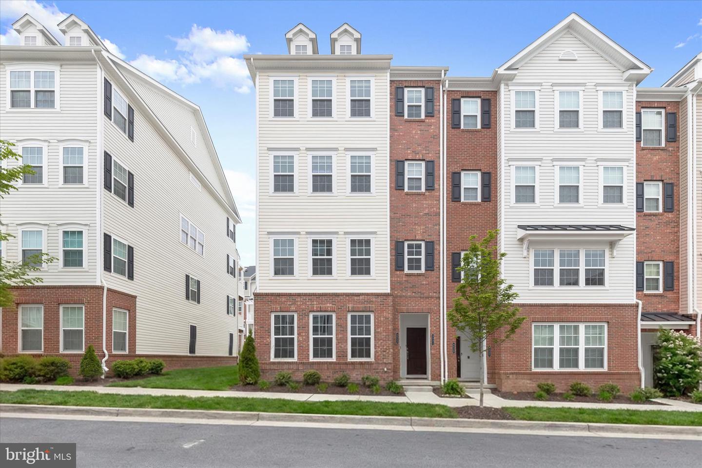 4523 Reaney Ln #499