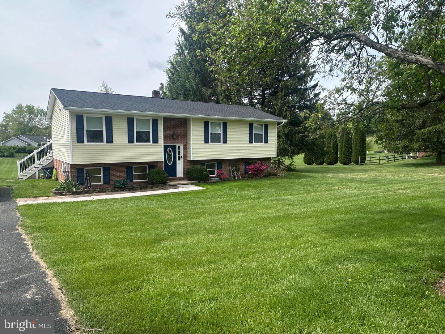 19606 Old York Road, White Hall