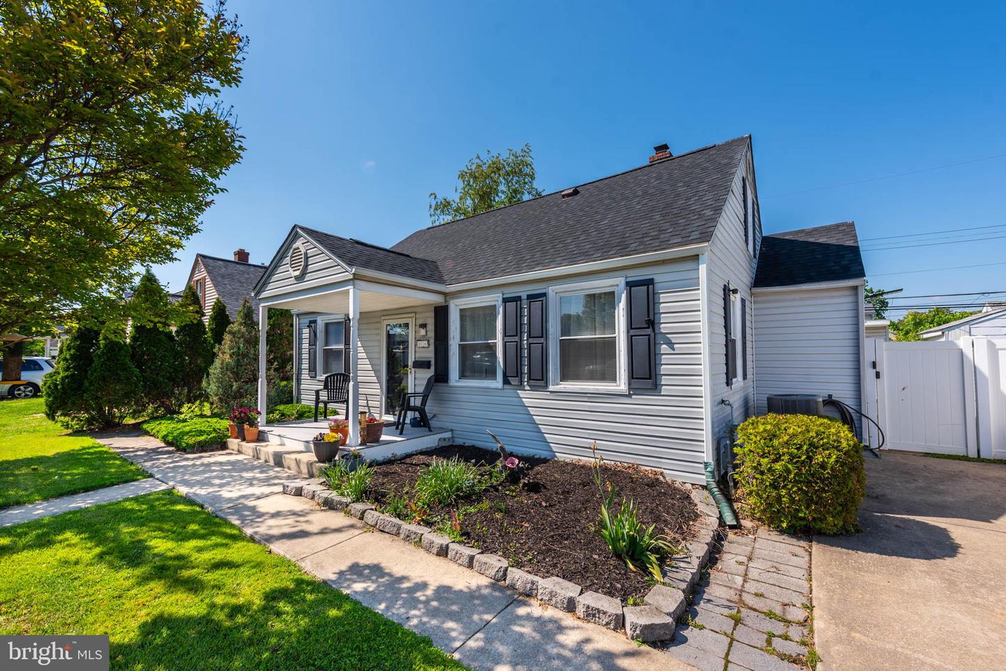 8116 Dundalk Avenue, Baltimore