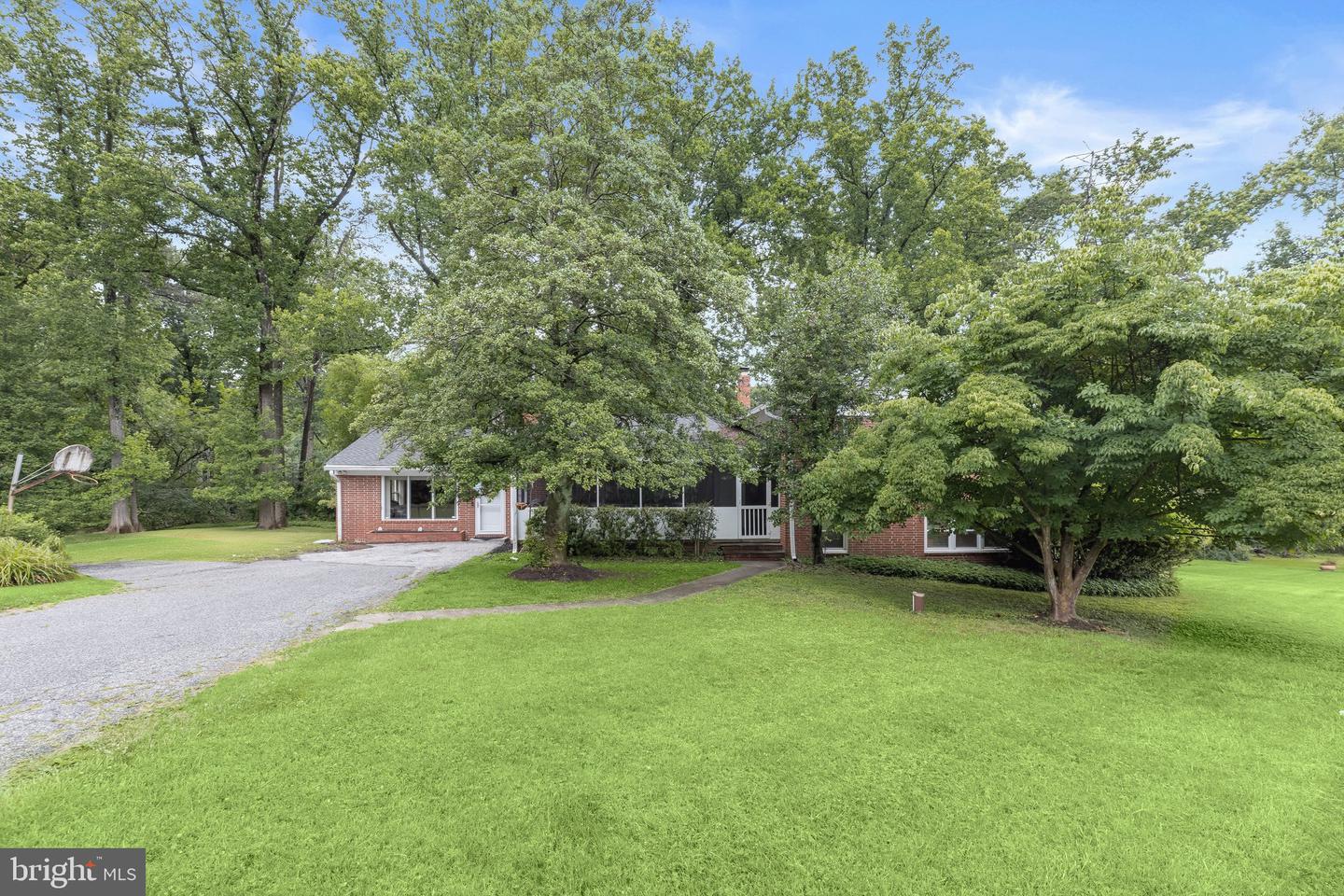 2 Greenlea Drive