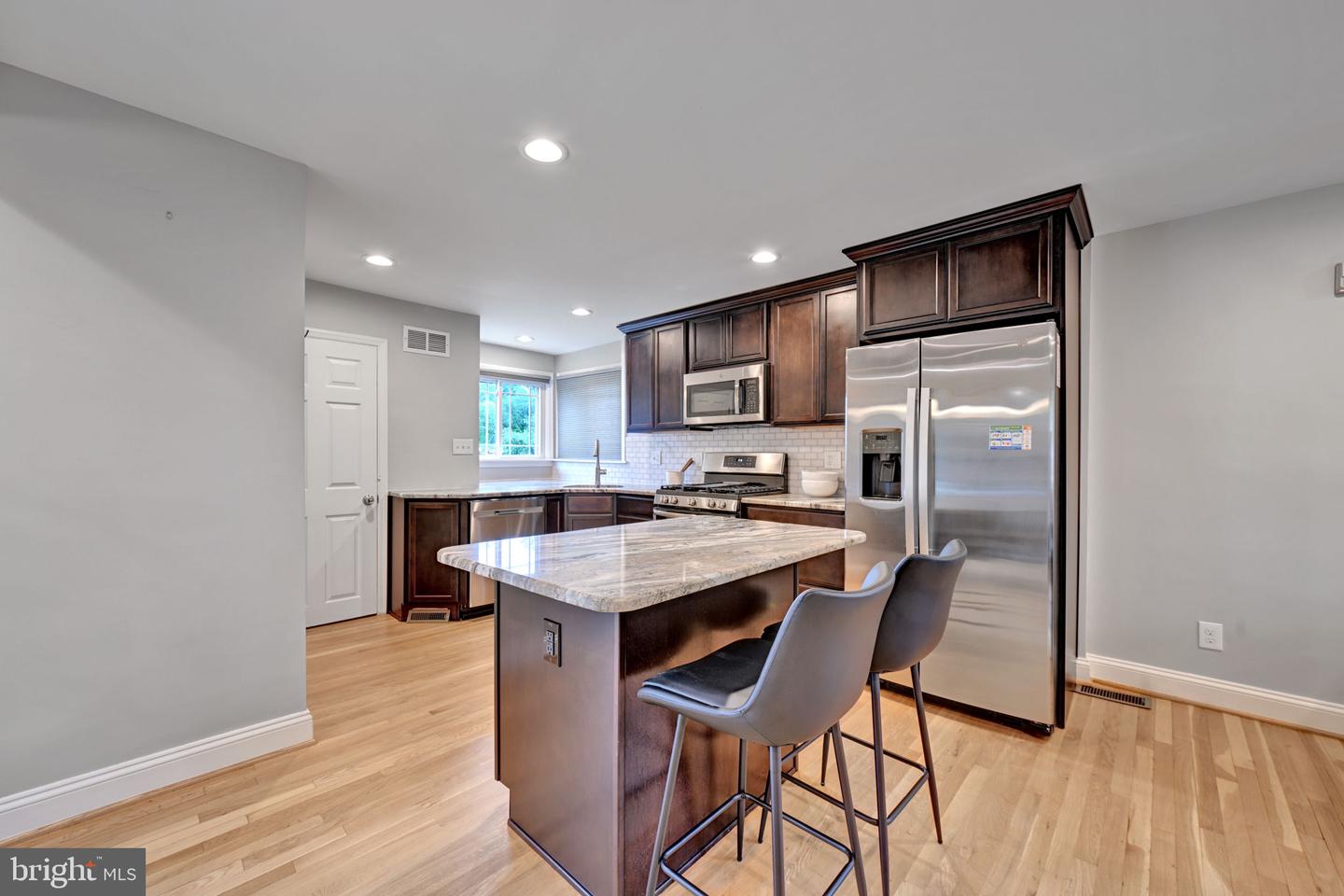 801 Judy Ln