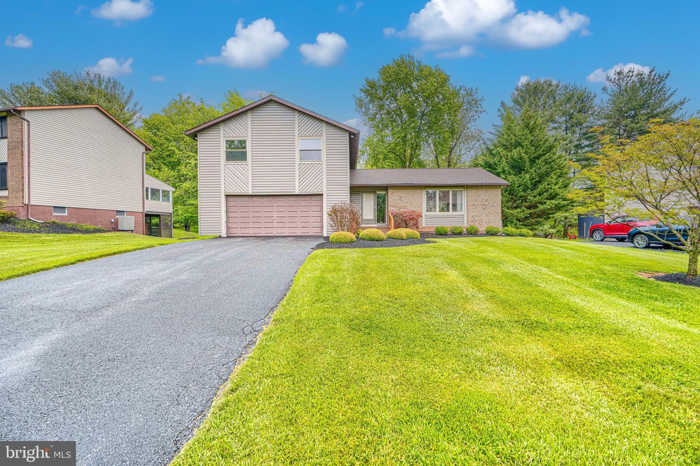 12121 Velvet Hill Drive