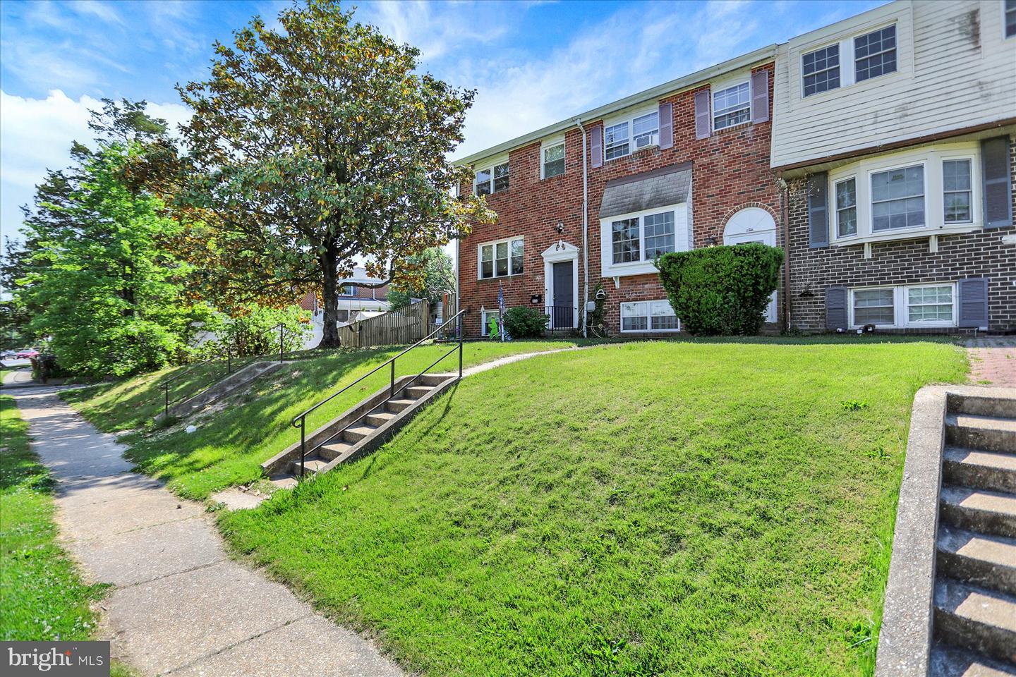 959 Elm Road