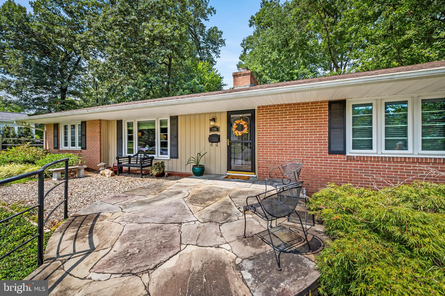 206 Charmuth Road