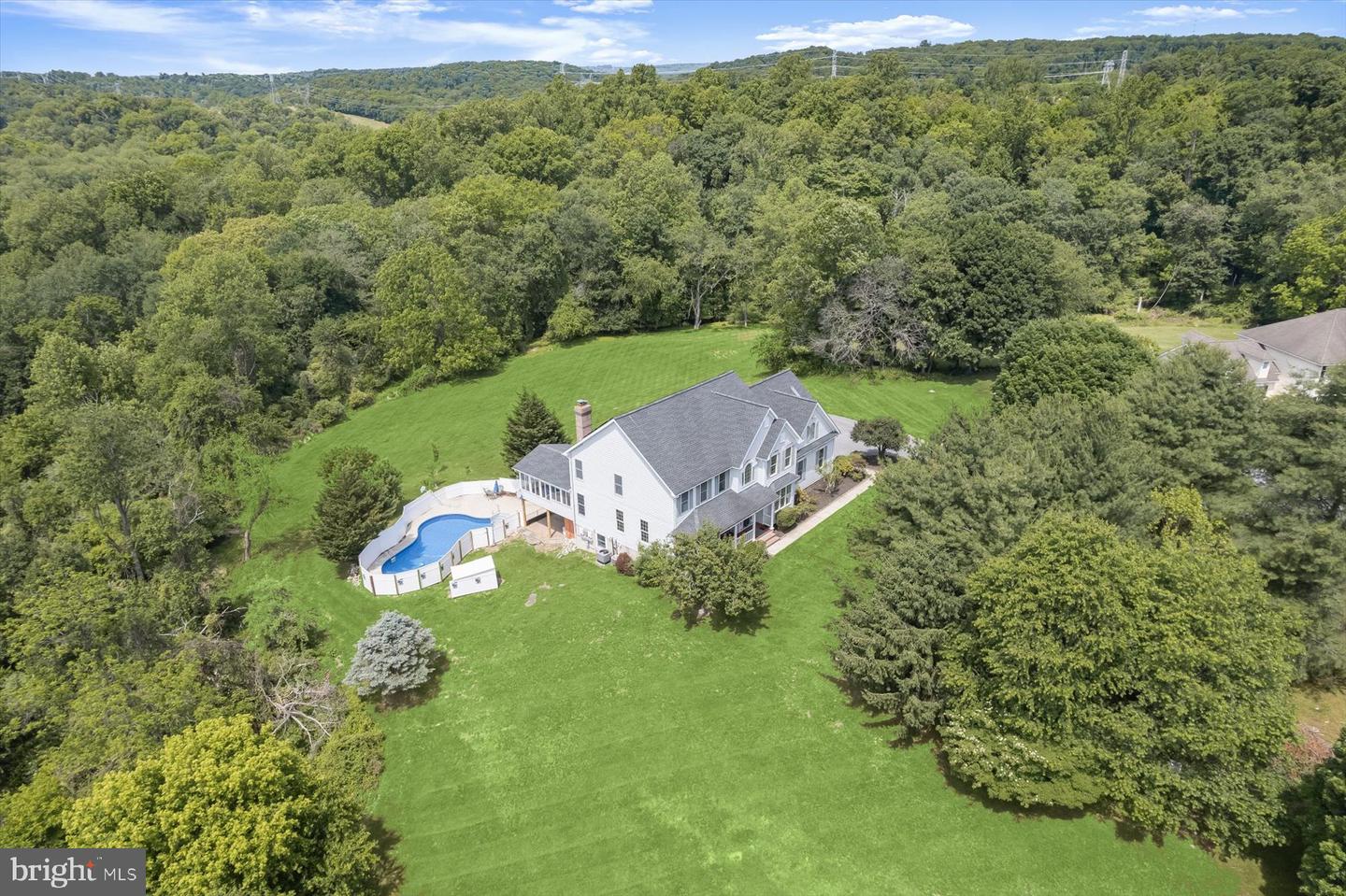 6 Keil Manor Court