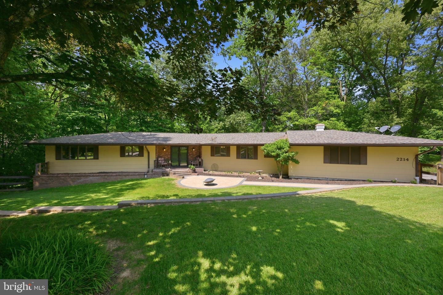 2214 Arapahoe Ave