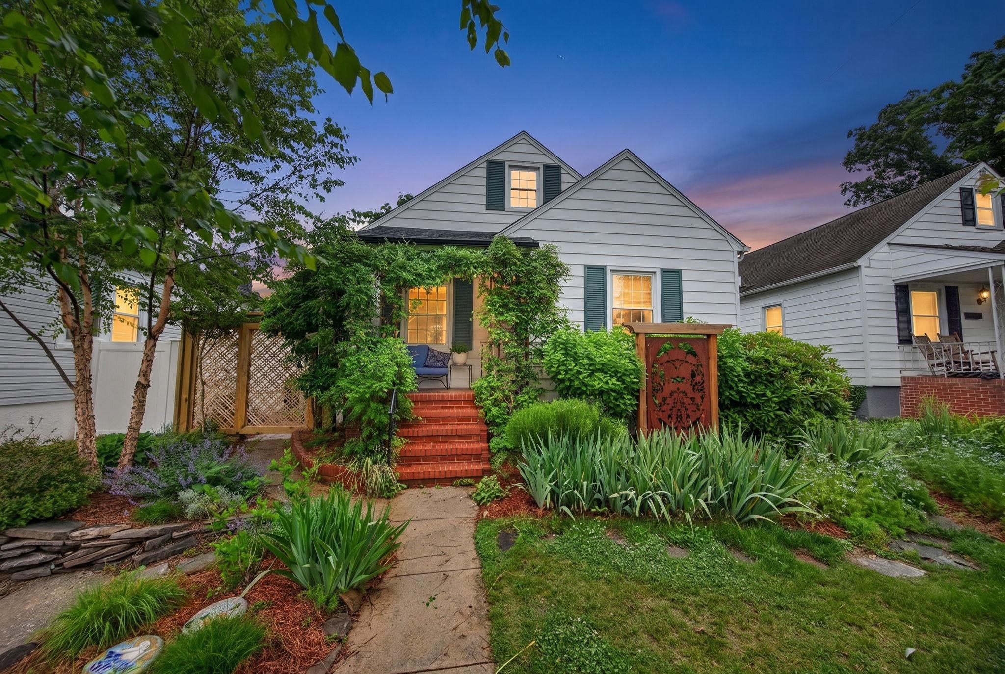 3312 Willoughby Road, Parkville