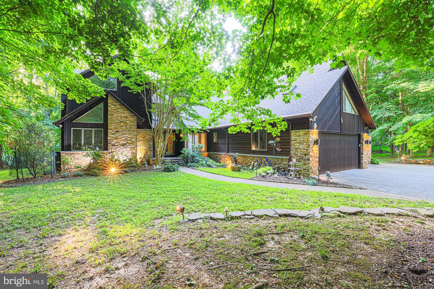 17 Montvieu Court