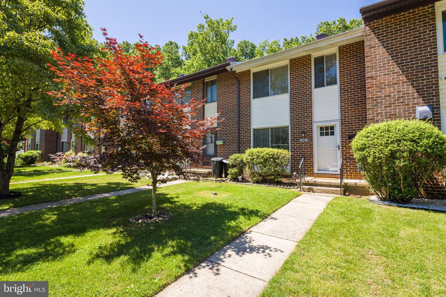33 Strabane Court