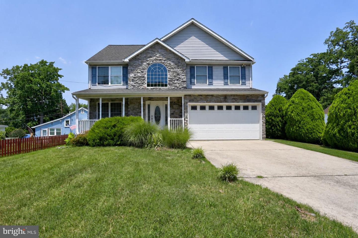 2220 Silver Lane Rd