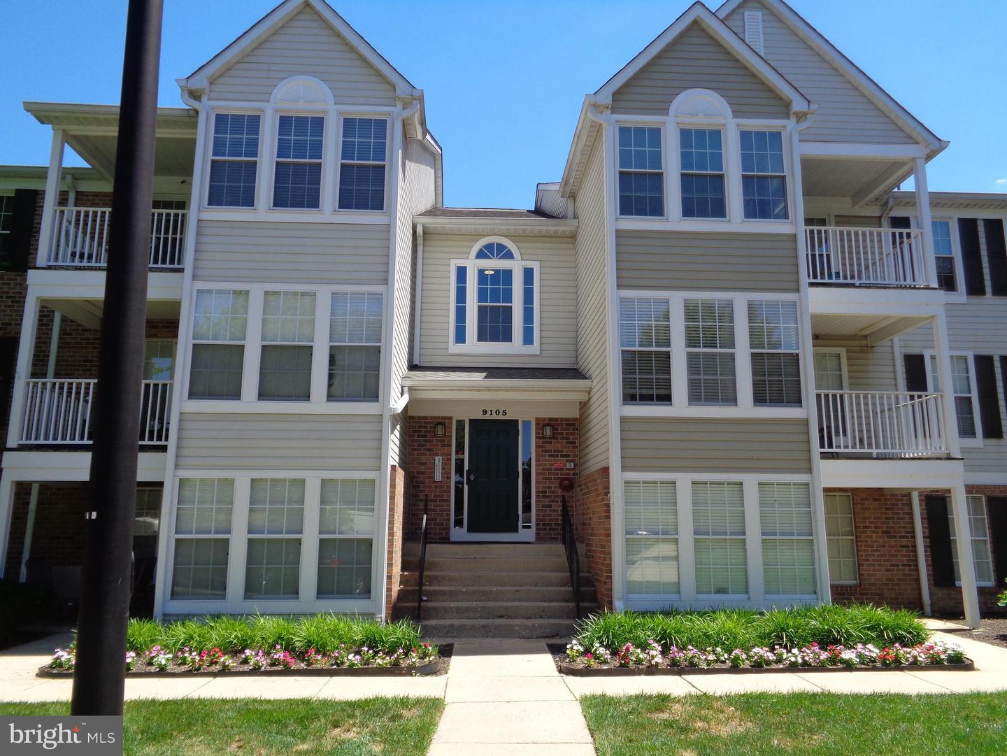 9105 Lincolnshire Court #j