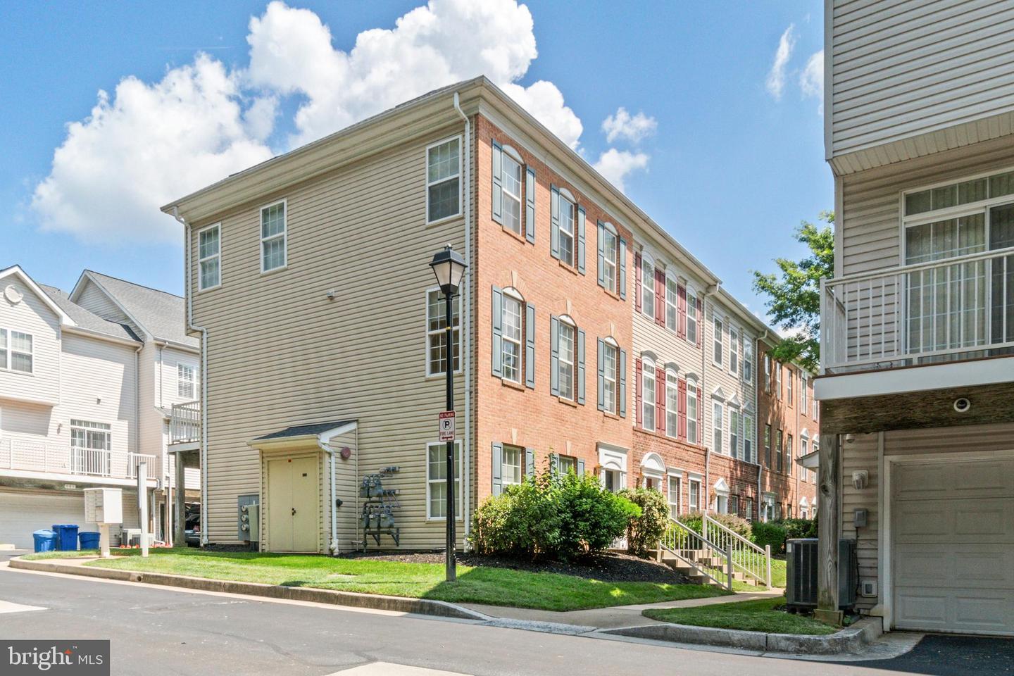 519 Ensemble Ct