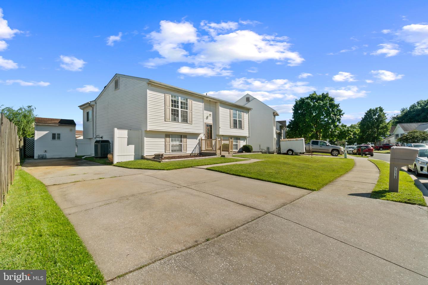 7113 Olivia Rd