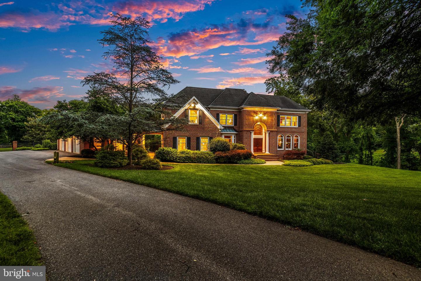 11 Springhill Farm Court