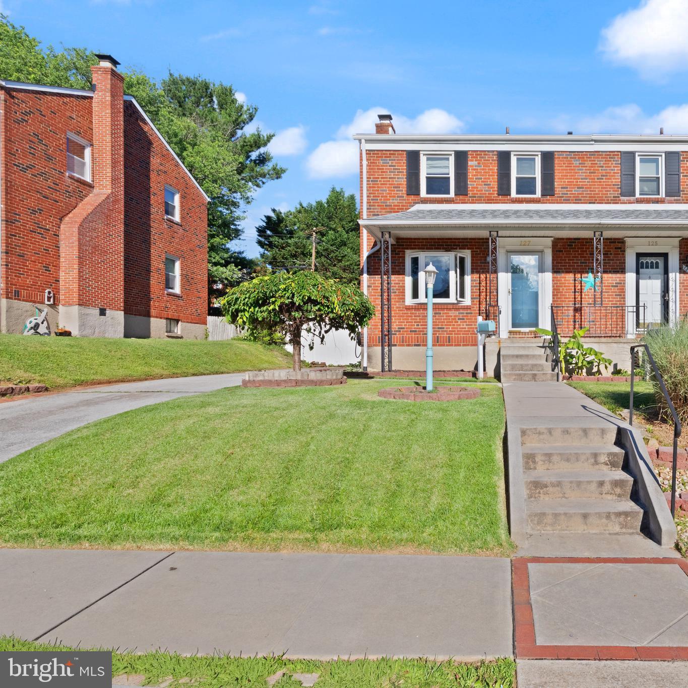 127 Lyndale Avenue