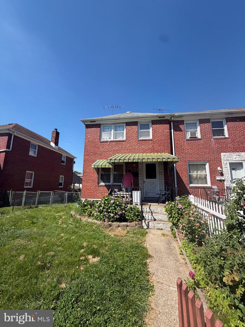 136 Kingston Road