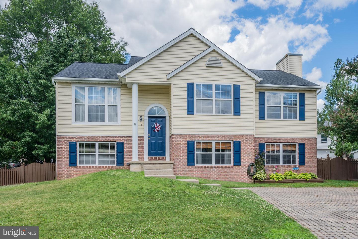 2 Mainsail Court