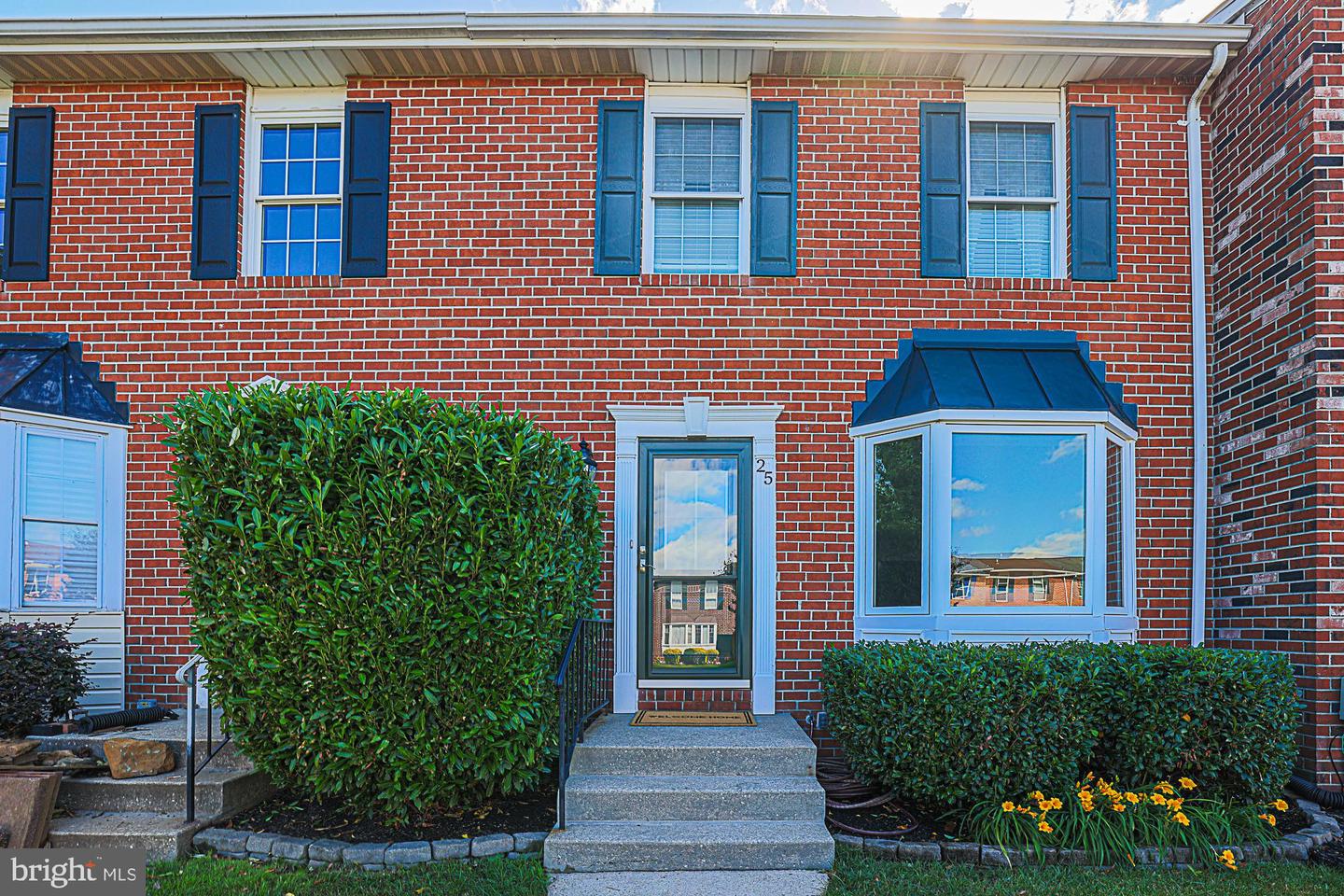 25 Sylvanoak Way