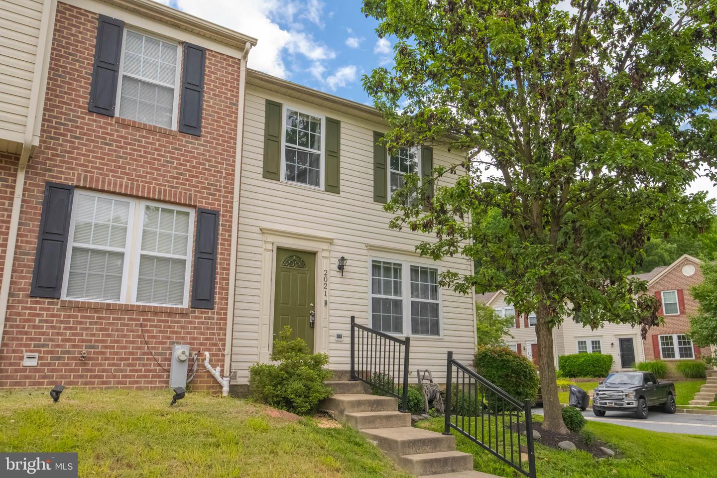 2021 Hackberry Road