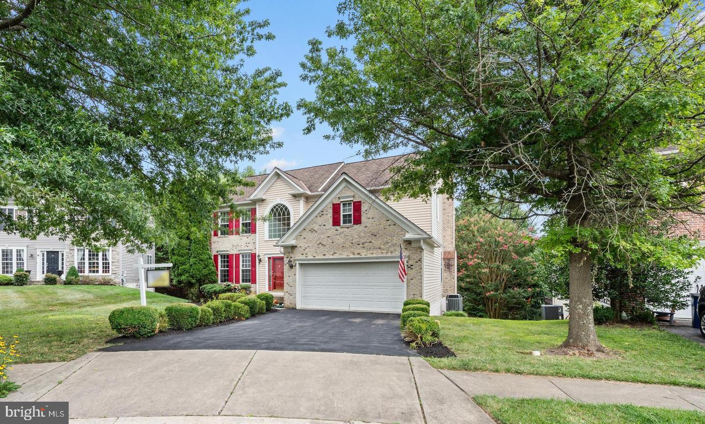 11 Brook Hill Court