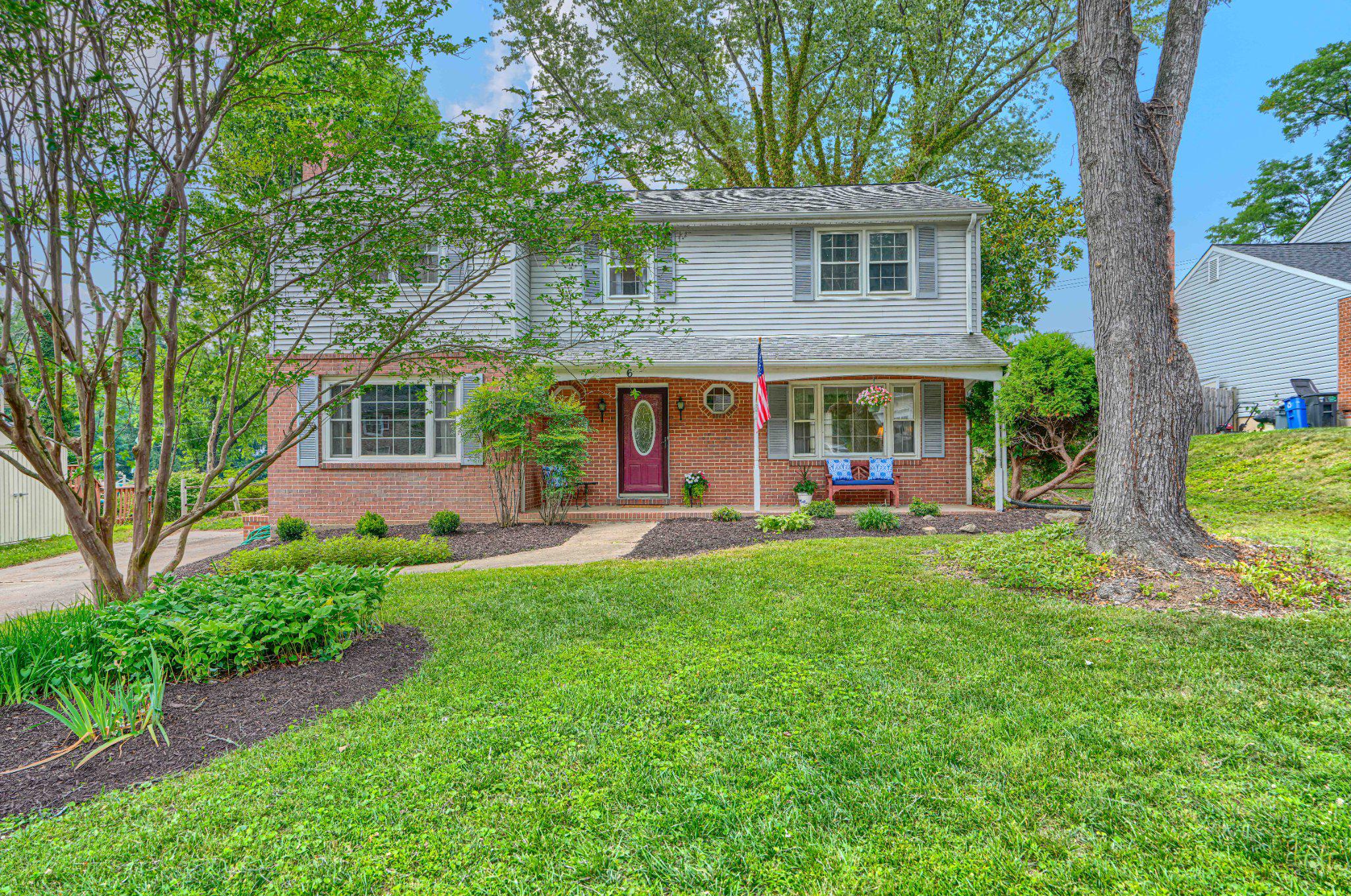 6 Fireoak Ct