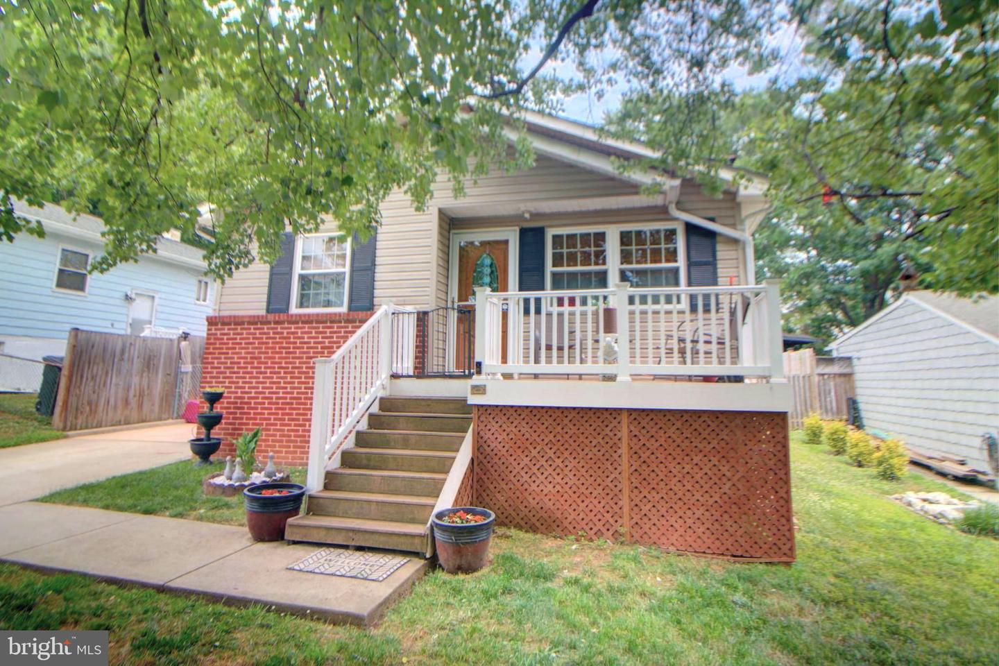 1921 Lincoln Ave