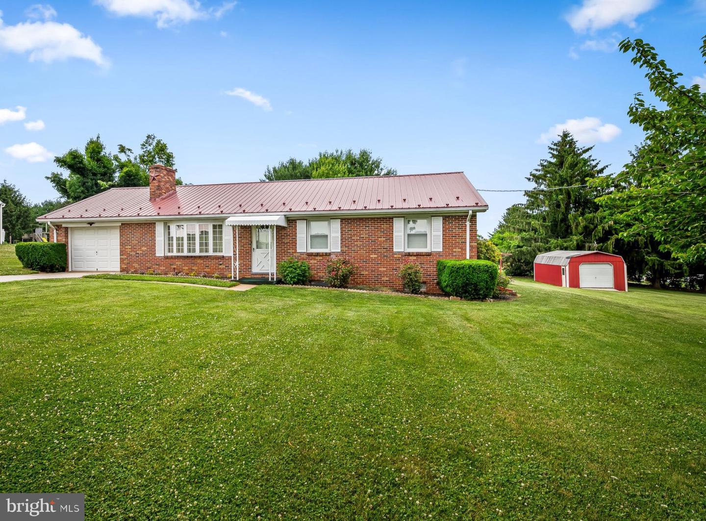 2104 And 2100 Peterman Road