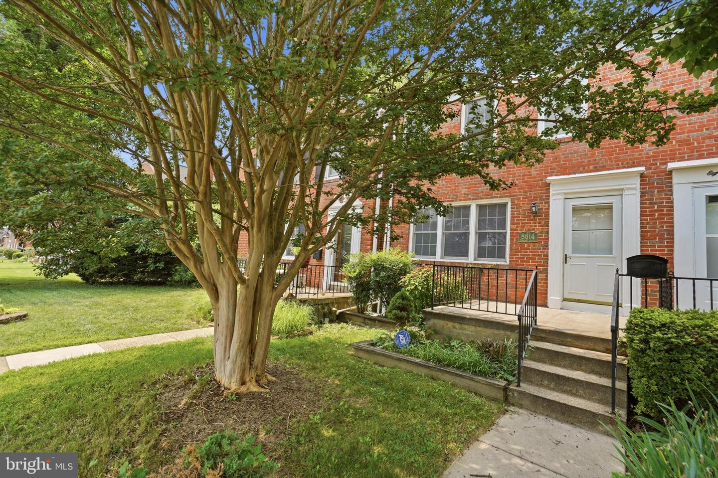 8614 Pleasant Plains