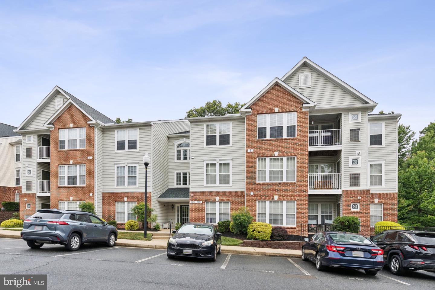 5051 Marchwood Court #6j