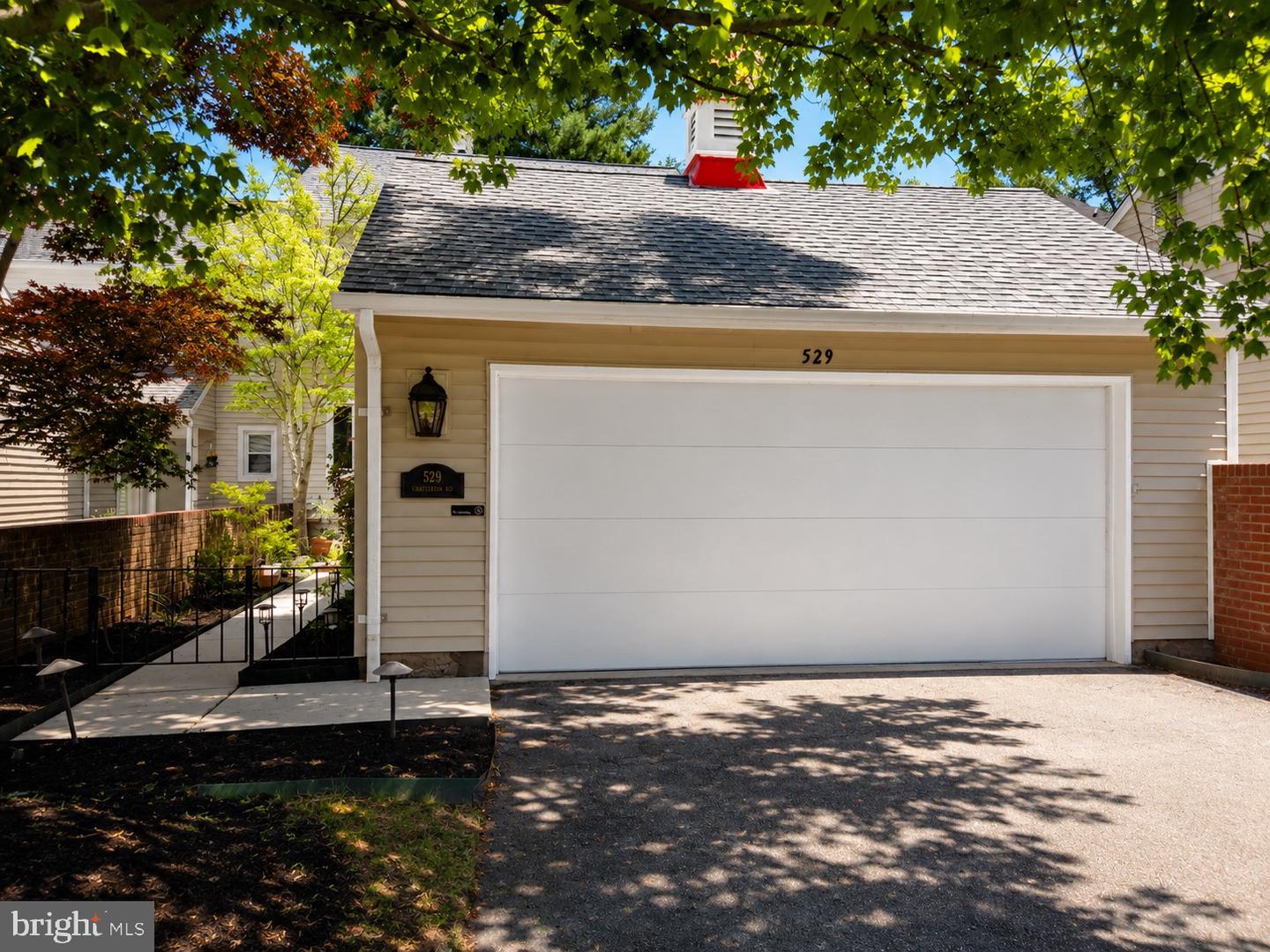 529 Chatterton Road