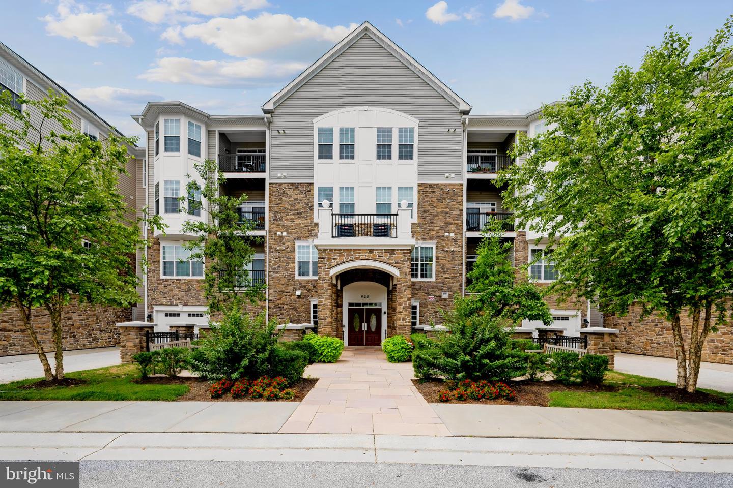 625 Quarry View Court #308