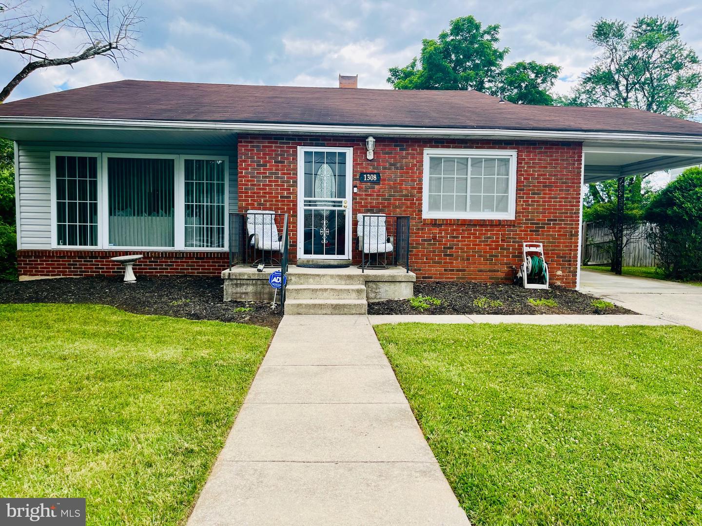 1308 Greenwood