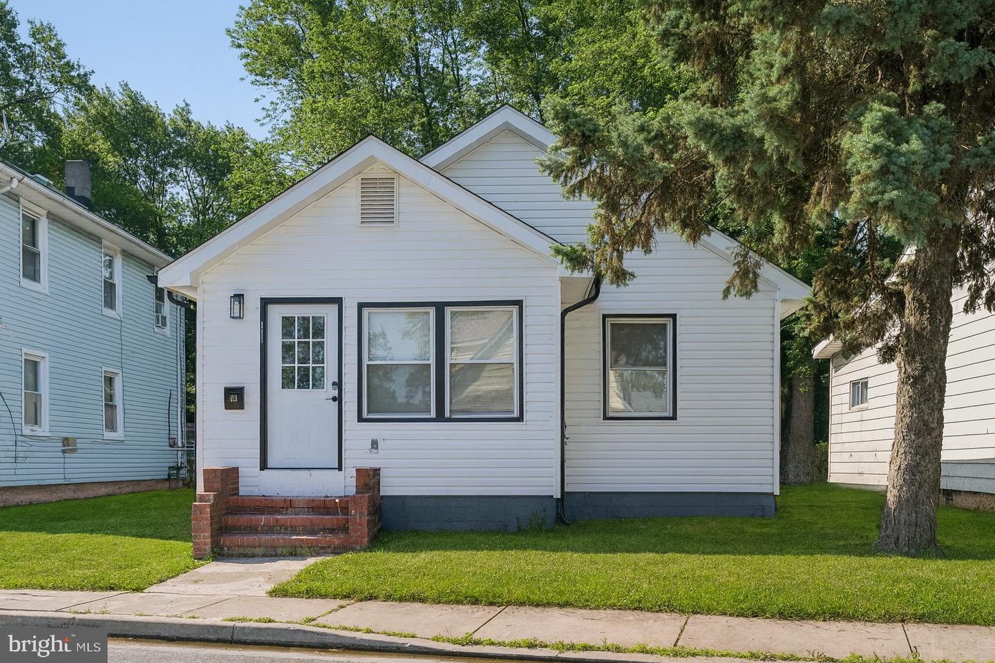 111 Oak Street