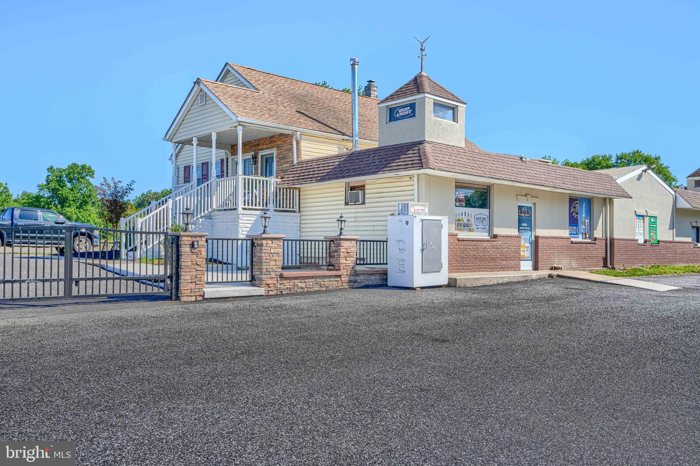 10100 Bird River Rd
