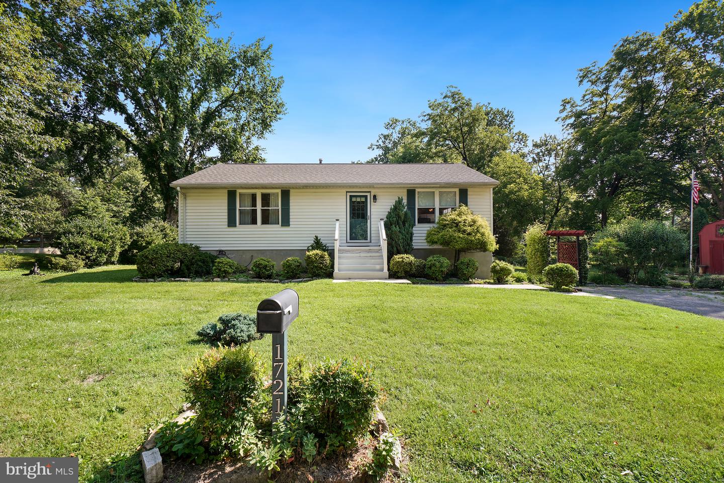 1721 Willis