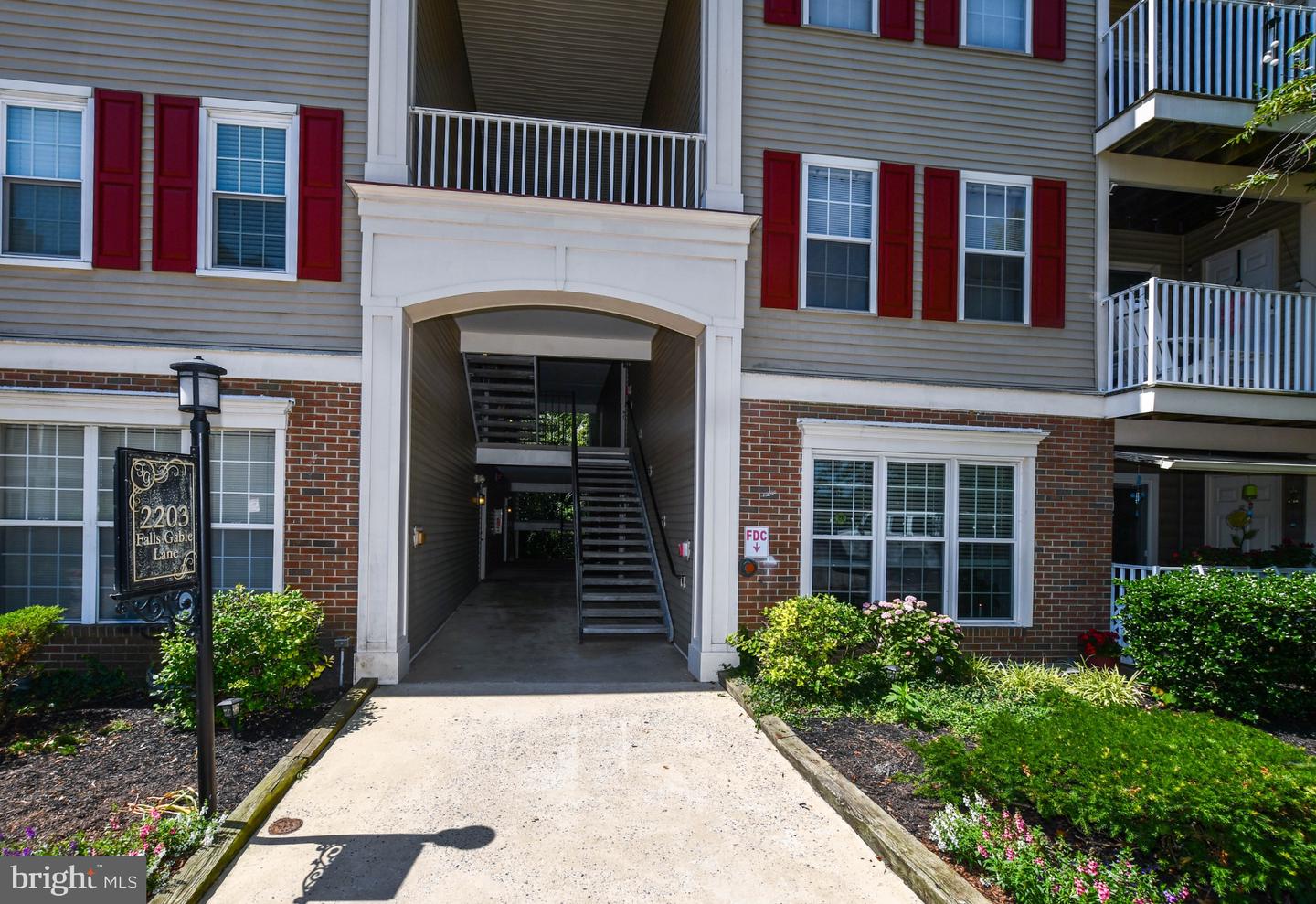 2203 Falls Gable Lane #b