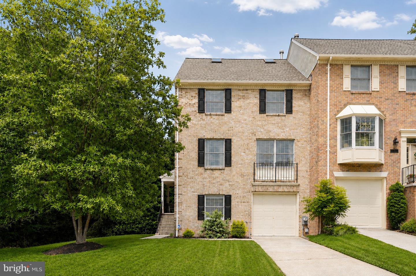 16 Hewetson Court