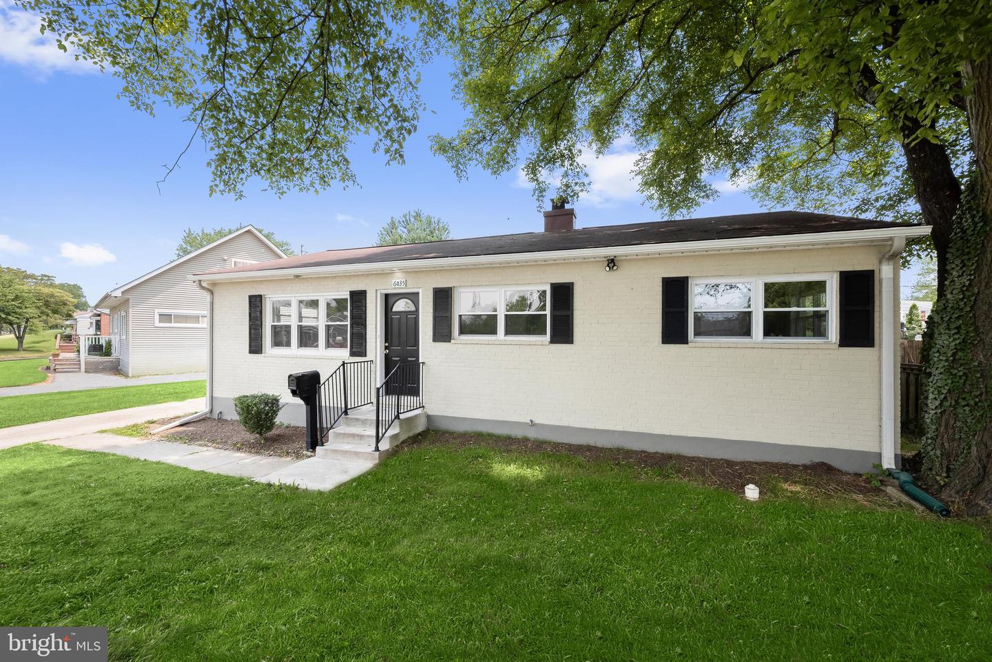 6035 Moorehead Road
