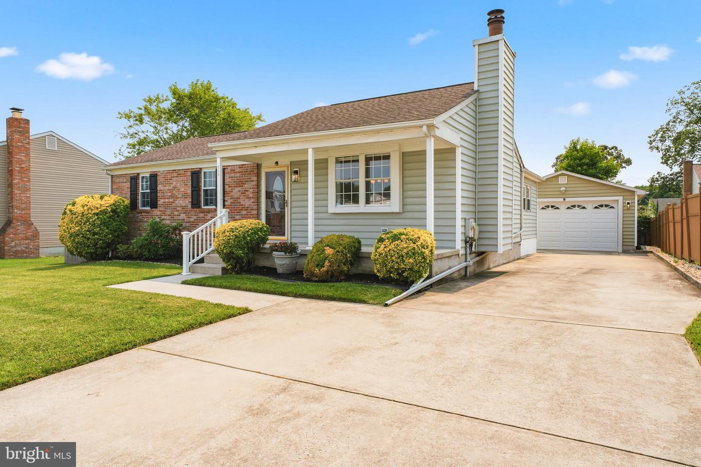 530 Holly Hunt Road