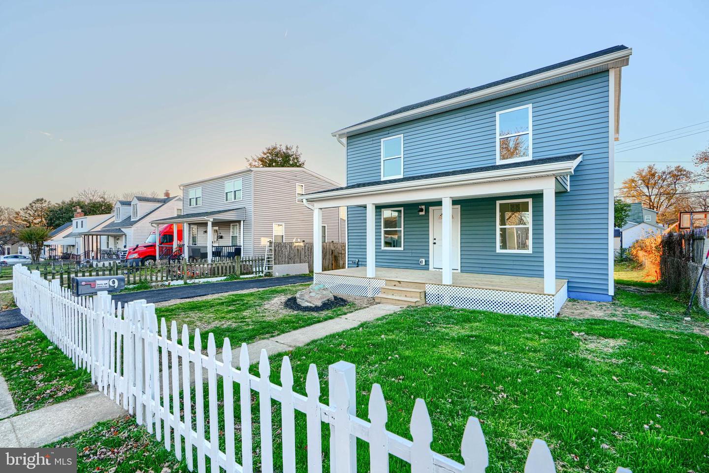 9 Avenal Road