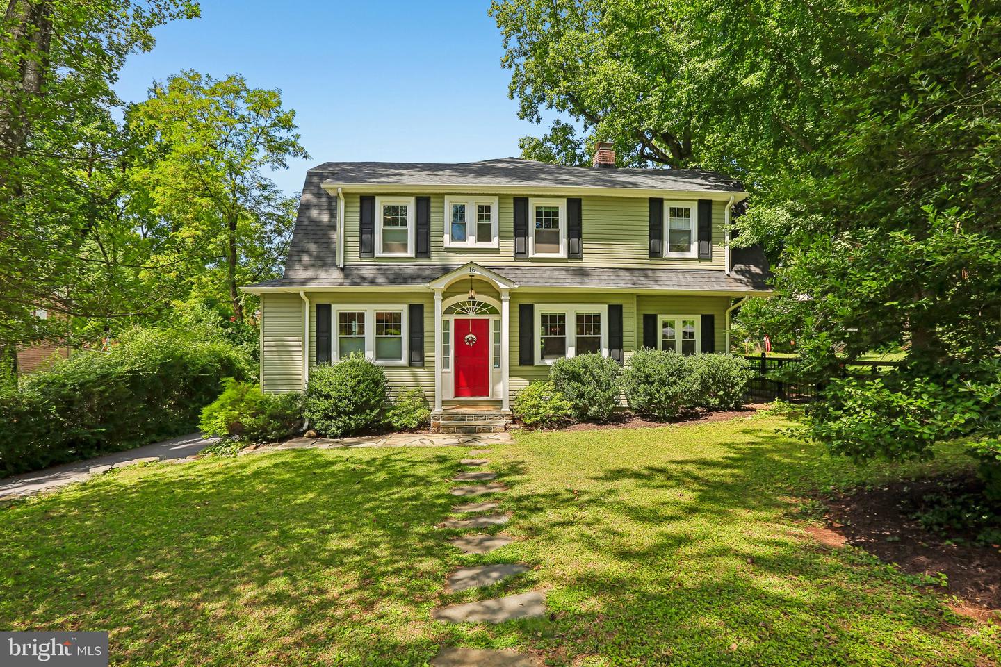 16 Overhill Road
