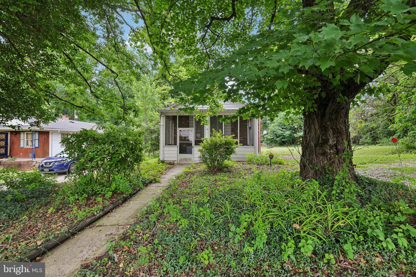 525 Winters Lane